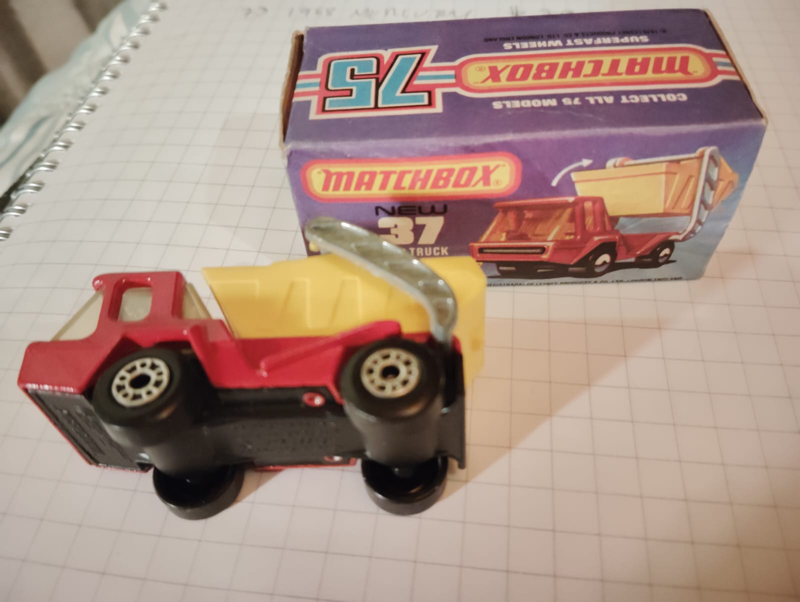 Matchbox Superfast Skip Truck No. 37