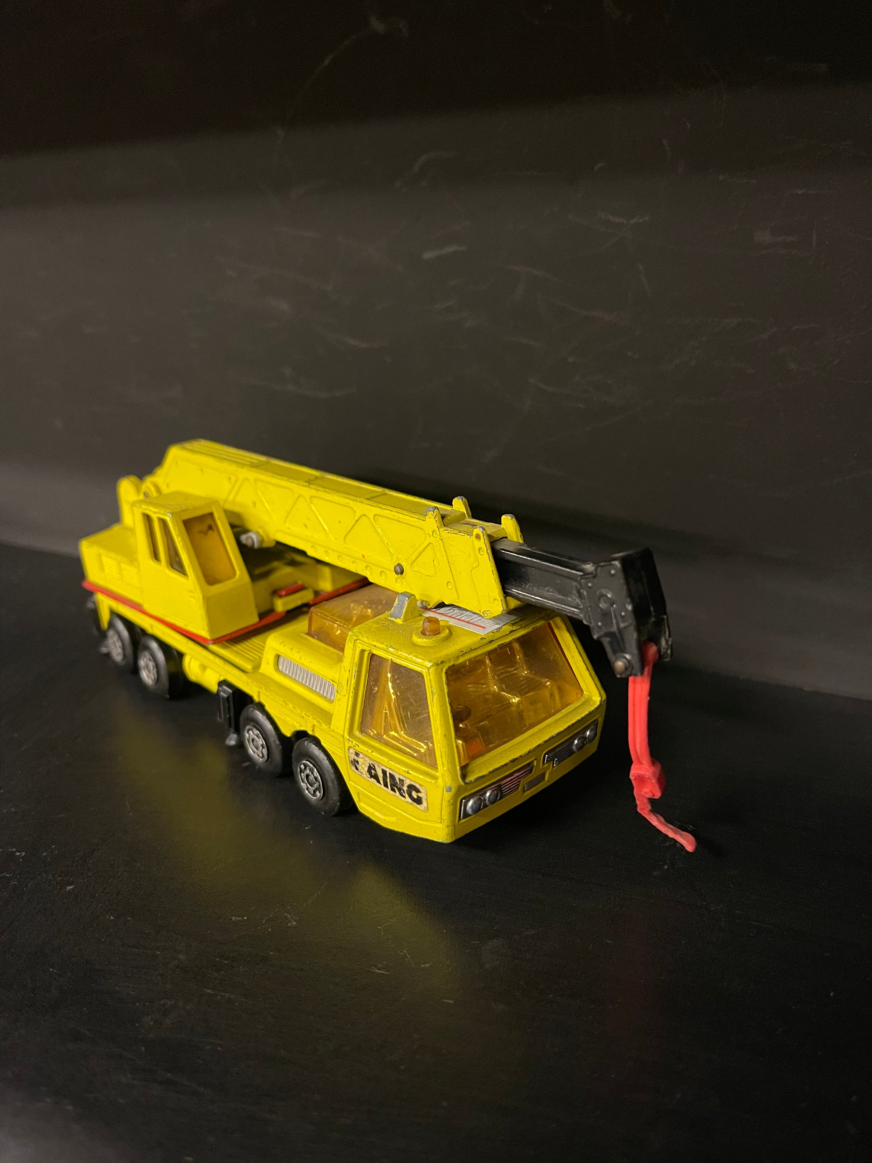 Matchbox camion grua
