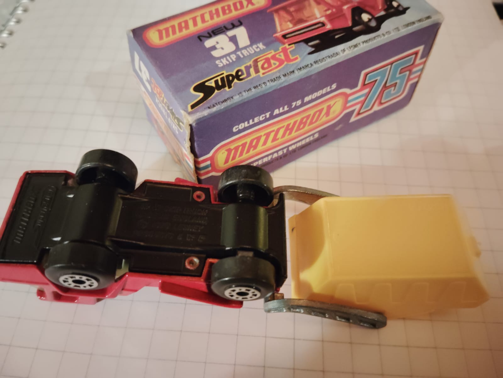 Matchbox Superfast Skip Truck No. 37