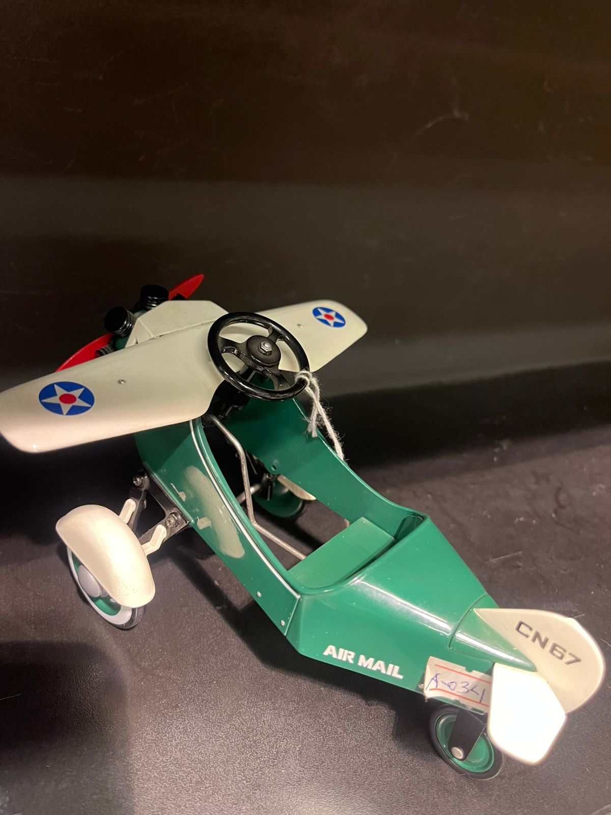 Avioneta De Colección Verde y Blanco