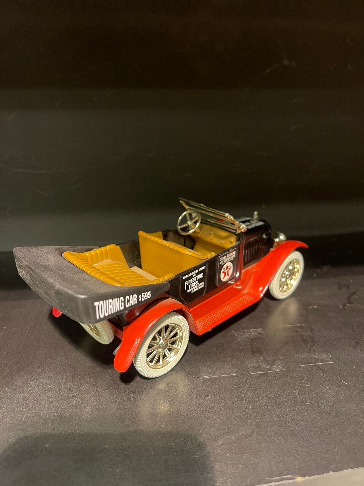 Auto De Colección Antiguo Texaco Negro y Naranja