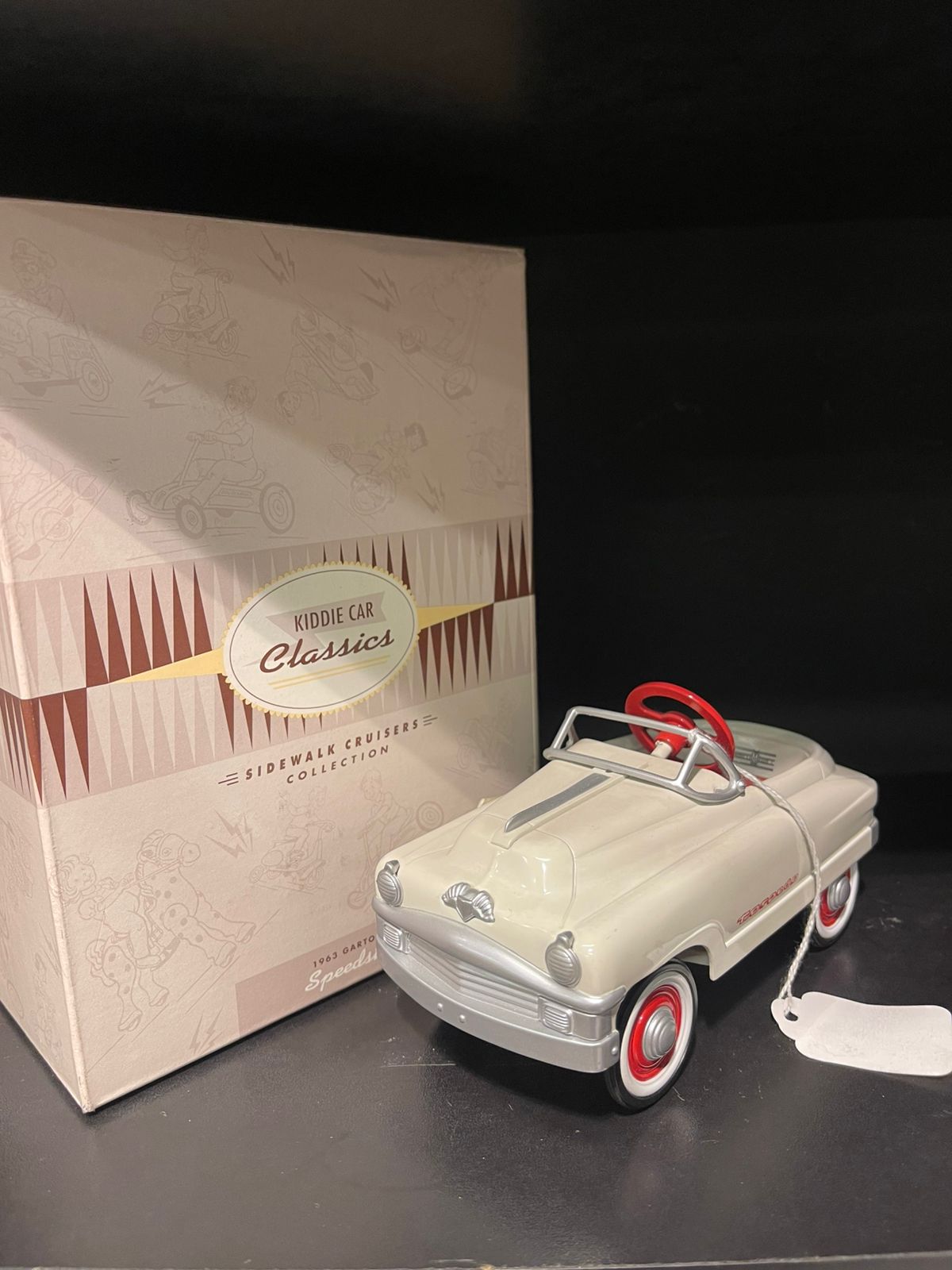 Auto De Colección Kiddie Car Classics Crema