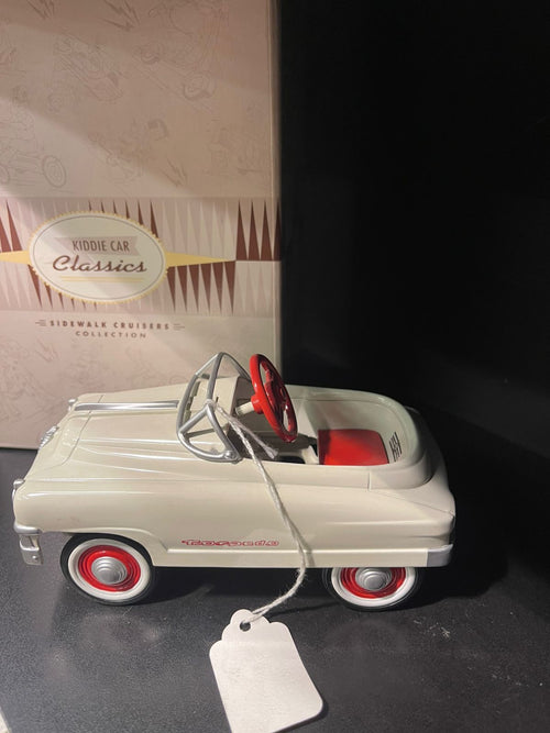Auto De Colección Kiddie Car Classics Crema